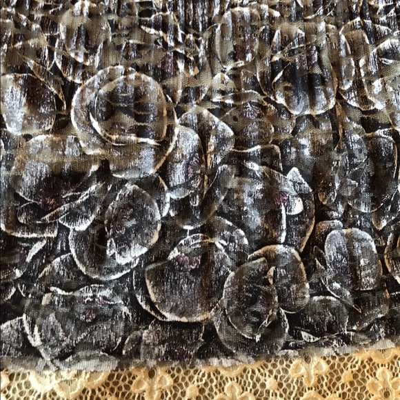 NWT•XL•ELEGANT•Lightweight Midi Floral Accordion Skirt• - Picture 3 of 12